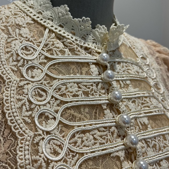 Vintage | Pearl & Embroidery Detailed Chest Cream Lace Blouse - Picture 5 of 13